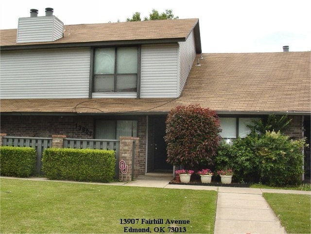 Primary Photo - 13907 Fairhill Ave