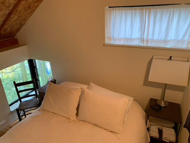 Building Photo - 9385 Reef Point Ln