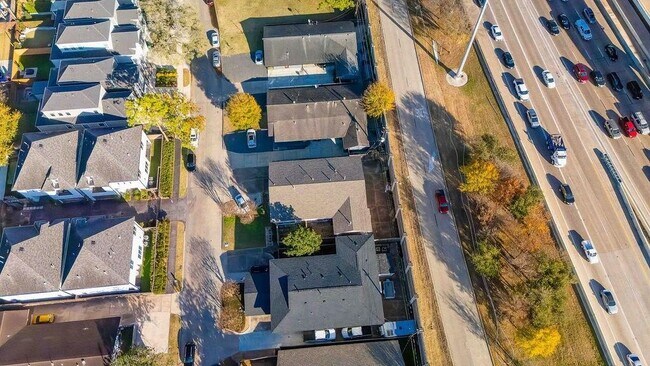 Building Photo - 4723 Merwin St