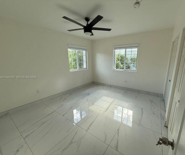 Building Photo - 27037 SW 142nd Ave