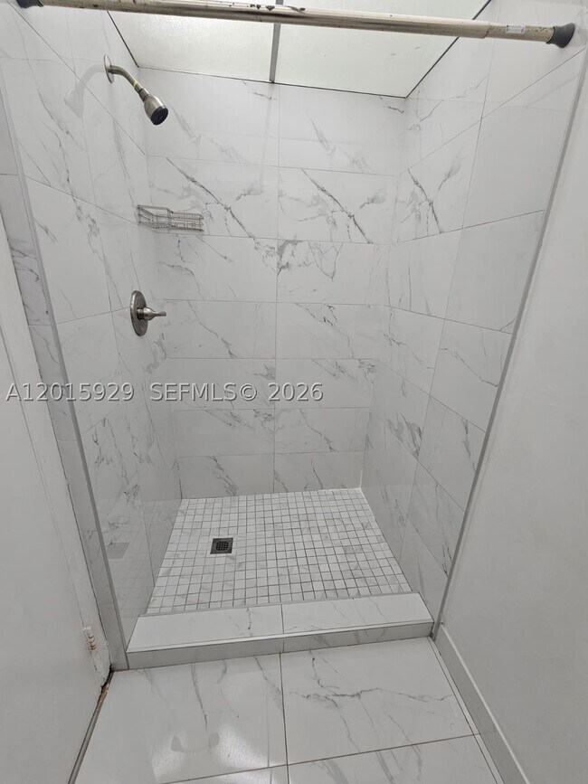 Building Photo - 10825 SW 112th St