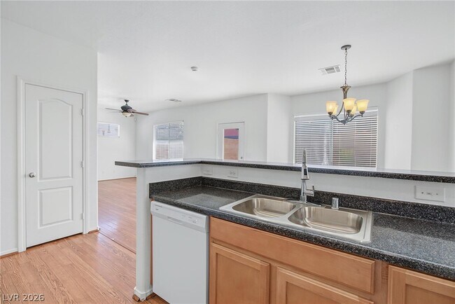 Building Photo - 3737 Corpolo Ave