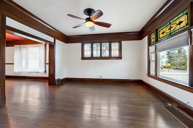 Building Photo - Great home for rent near Garland district