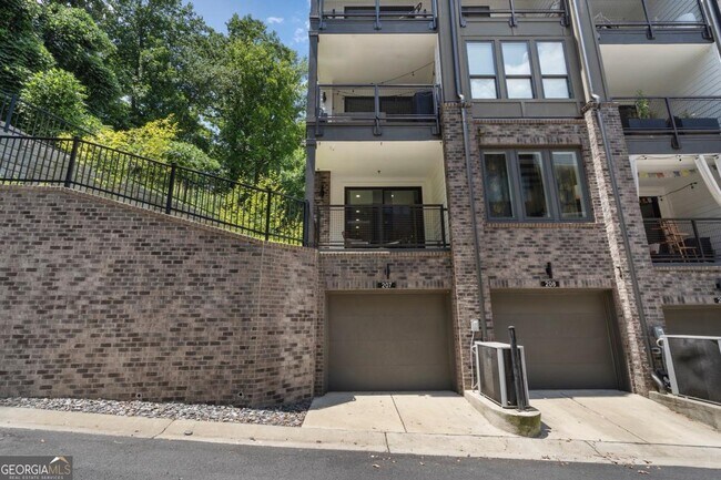 Building Photo - 371 Pratt Dr SE