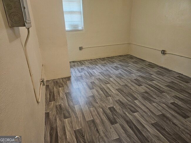 Building Photo - 1148 Booker Ave SW