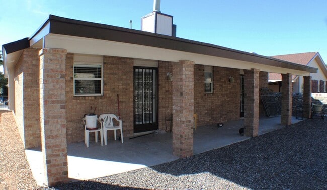 Building Photo - 1108 Coyote Ln