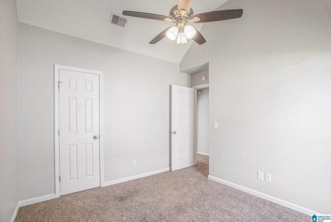 Building Photo - 139 Flagstone Ln