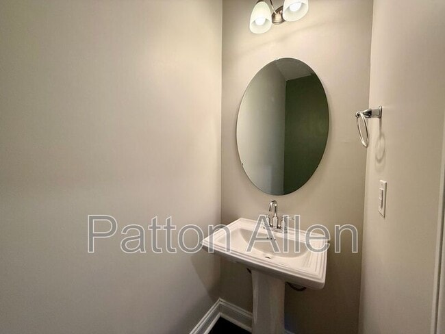 Building Photo - 567 Big Sur Lp