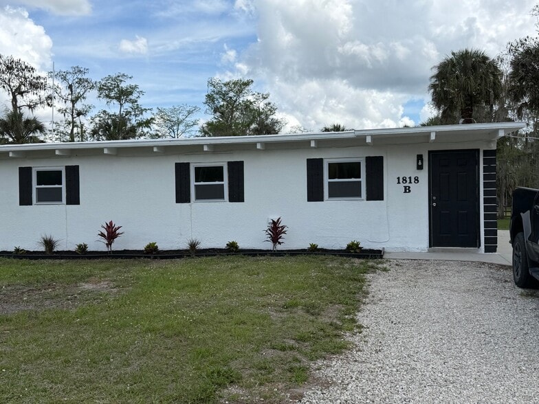 Building Photo - 1818 Richards St