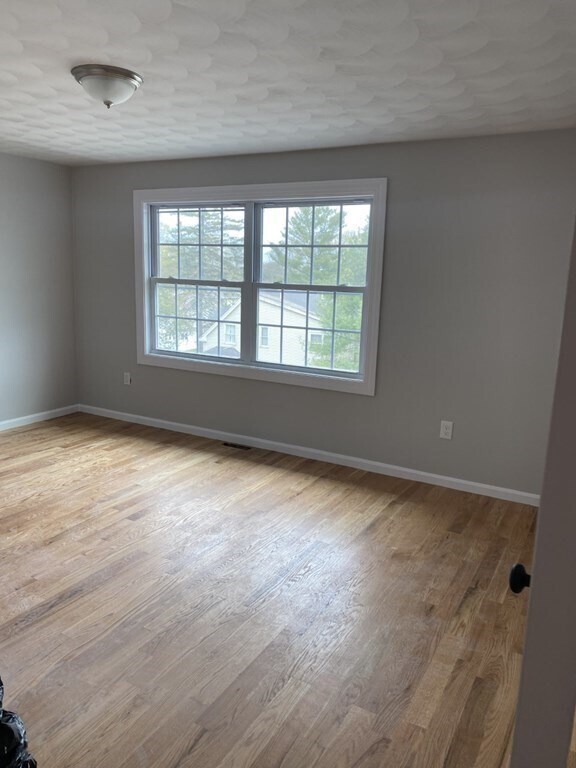 Building Photo - 104 Walpole St