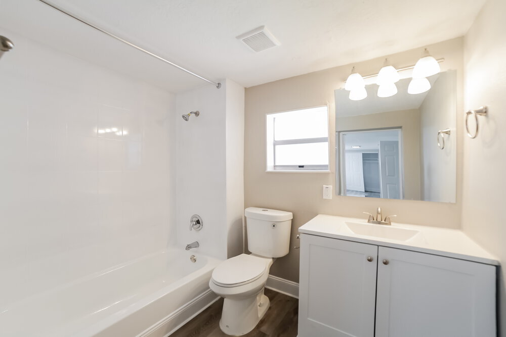 Building Photo - 1001 SW 25th Ave