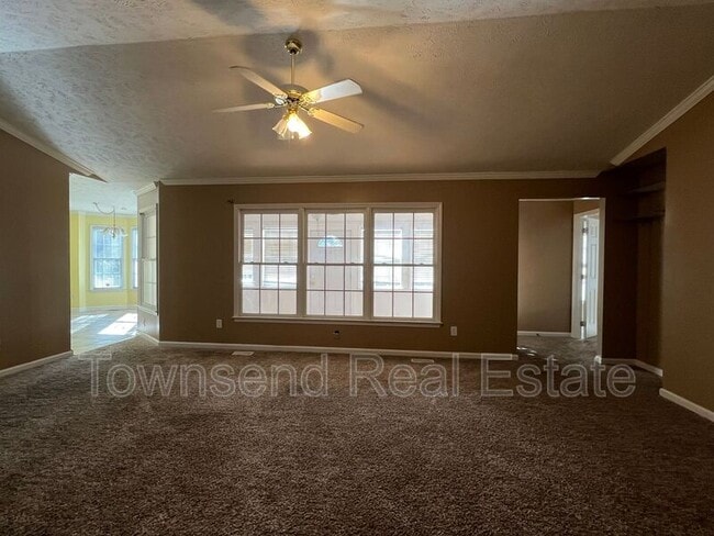 Building Photo - 5838 Bear Creek Cir