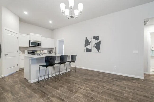 Building Photo - 9207 SW 47th St