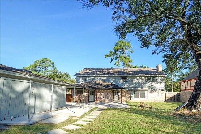 Building Photo - 1111 Manatee Ln