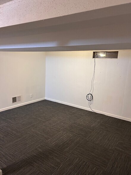 Building Photo - 56 Westminster Rd