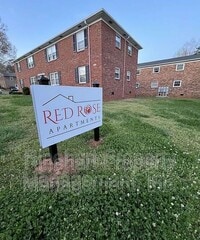 Building Photo - 417 Plantation Rd