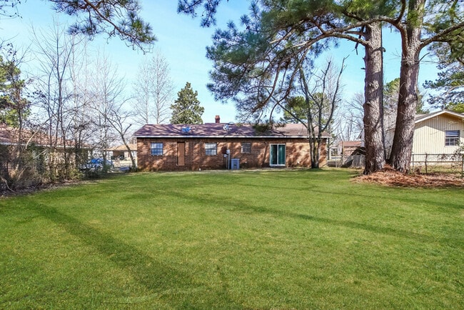 Building Photo - 1101 Grazing Ln