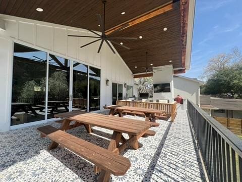 Building Photo - 2007 Manana St