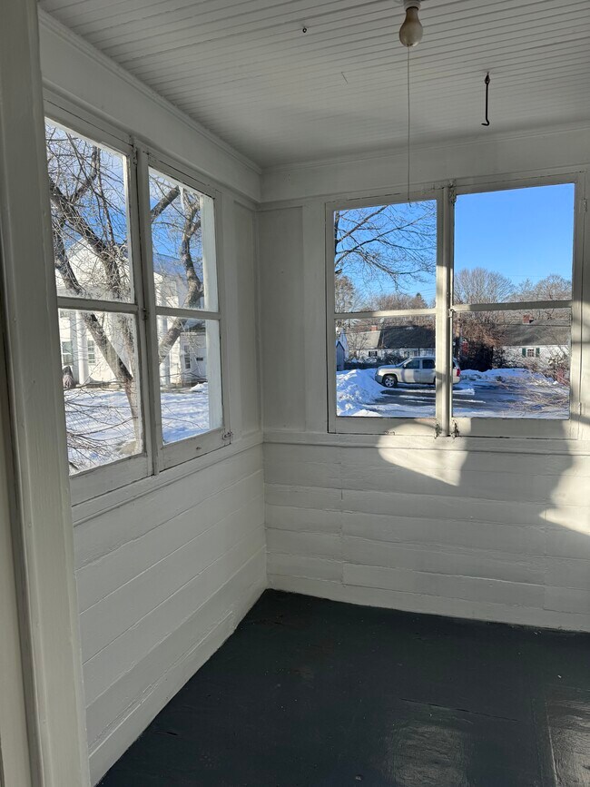 Building Photo - 11 Page St