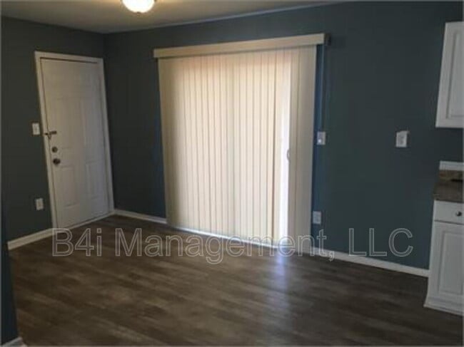 Building Photo - 324 Macedonia Rd SE