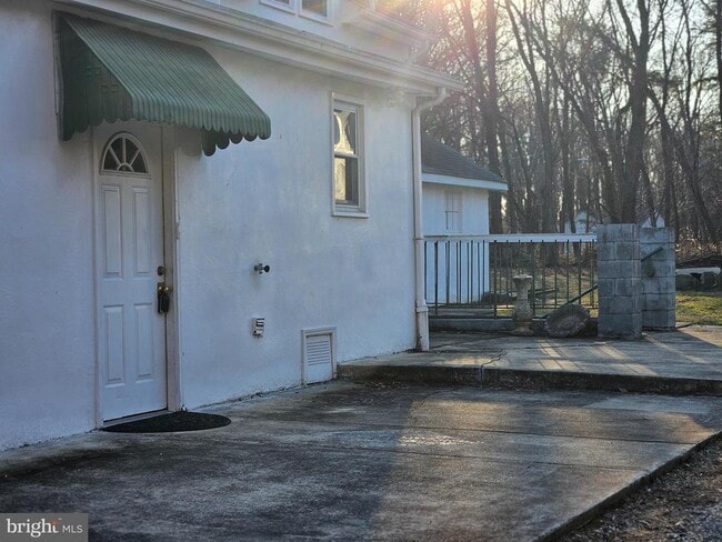 Building Photo - 7204 Webster Ln