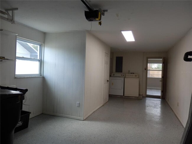 Building Photo - 4547 54th Ave N