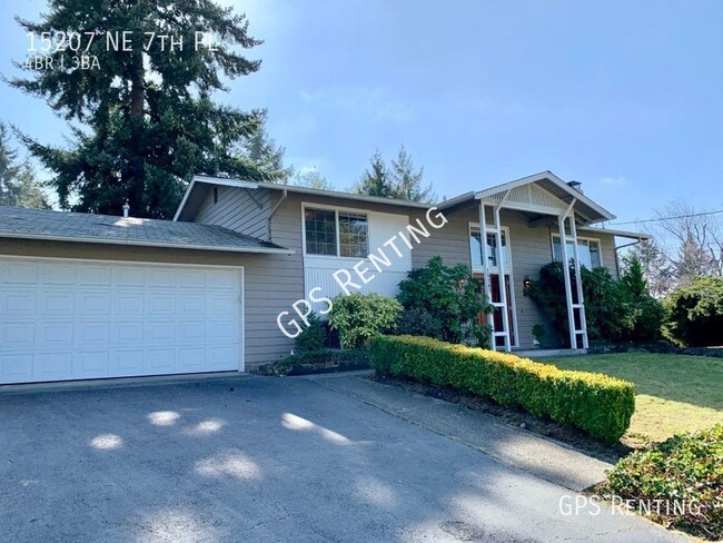 Primary Photo - Lake Hills Bellevue 4/3 Updated Single Fam...