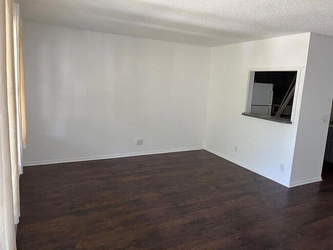 Building Photo - 63 Easthampton C