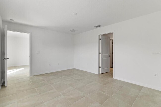 Building Photo - 9136 Tequila Sunrise Dr