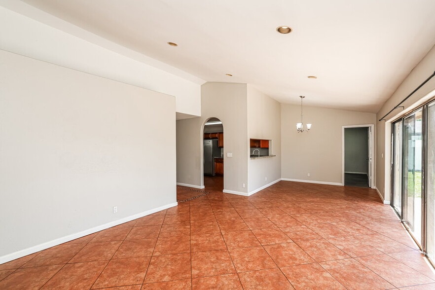Building Photo - 9702 Nevada Pl