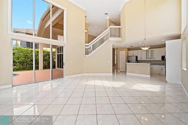 Building Photo - 11515 NW 75th Manor
