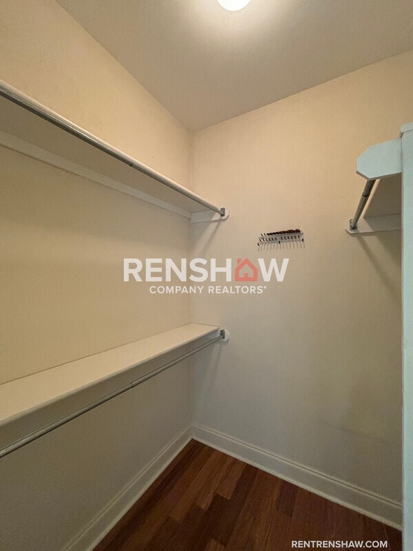 Building Photo - 2043 Peabody Ave