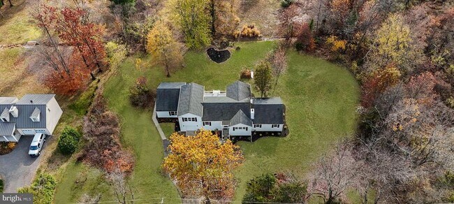 Building Photo - 271 Stoopville Rd