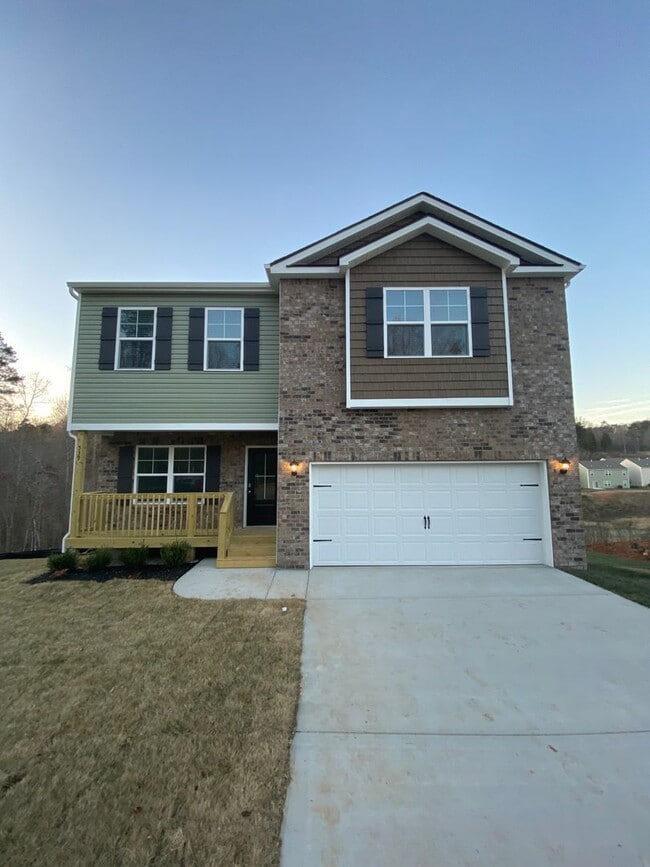 Primary Photo - Gorgeous South Knoxville house!!!!!