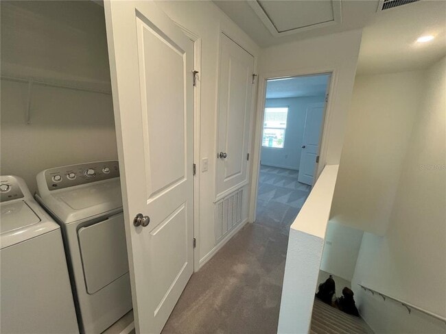 Building Photo - 2995 Skyline Lp