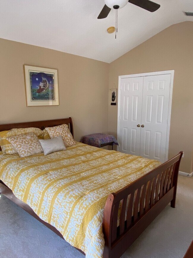 Building Photo - MOVE-IN SPECIAL!!! Townhome 3 Bedroom/2.5 Bathroom in Winter Park in a gated community