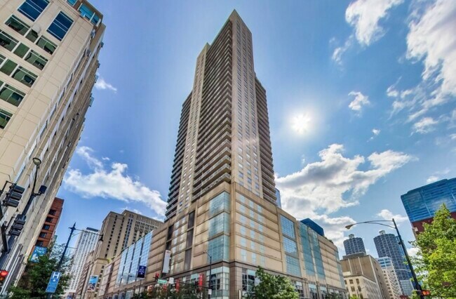 Building Photo - 545 N Dearborn St