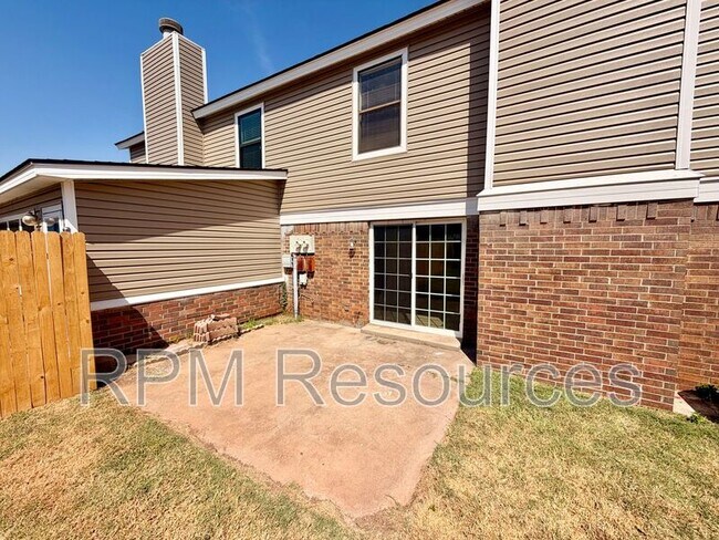 Building Photo - 6012 Gaelic Glen Dr