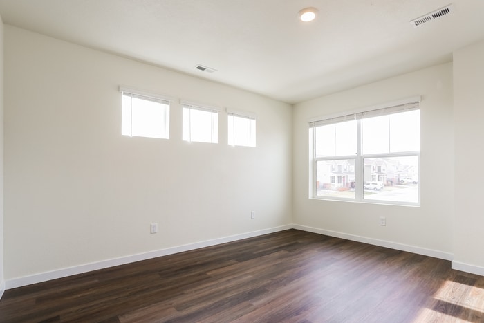 Building Photo - 13501 Oneida Ln