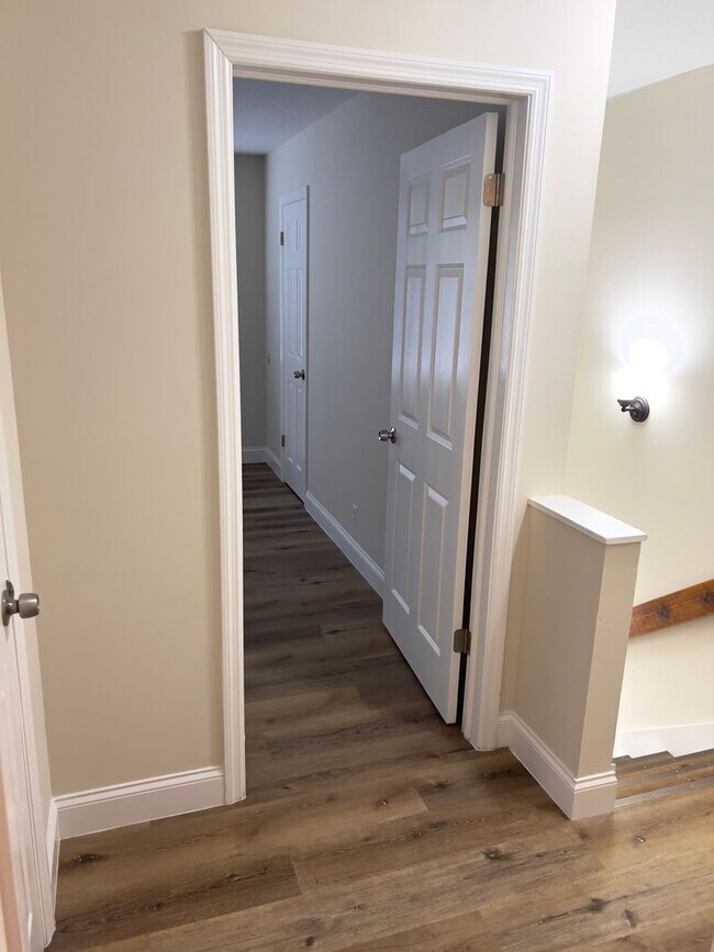 Building Photo - 56 Bell Rd