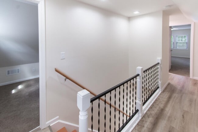 Building Photo - 7208 33rd Ave