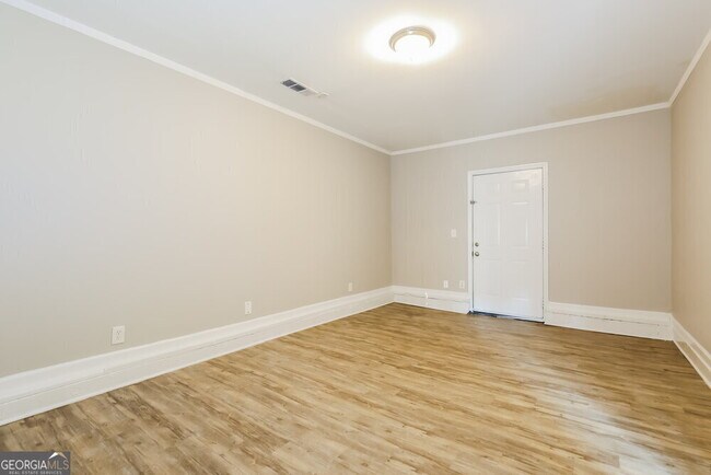 Building Photo - 8974 Sterling Ridge Ln