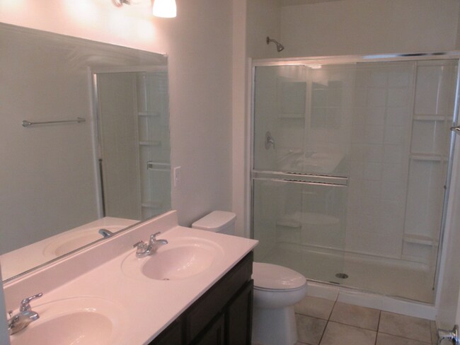 Building Photo - Bright 3BR + Fenced Yard + Community Pool Access in Rancho Sahuarita