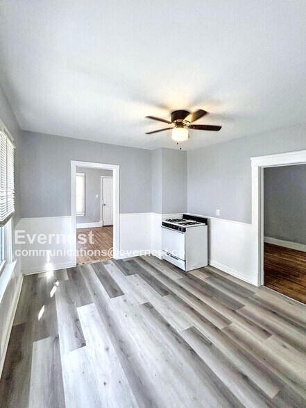 Building Photo - 2781 E 118th St