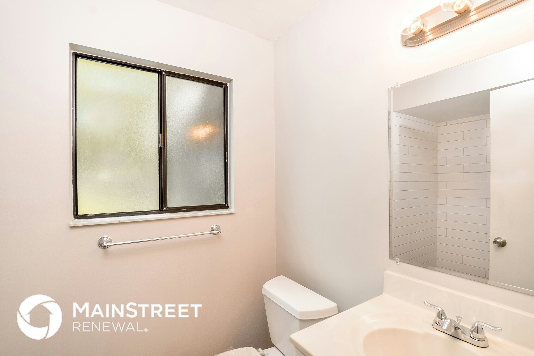 Building Photo - 2394 Belen Dr