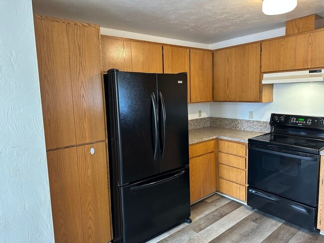 Building Photo - Cute 3-bedroom, 1-bathroom house in Springfield!