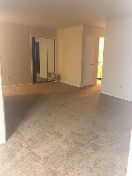Building Photo - 106 Keystone Ct