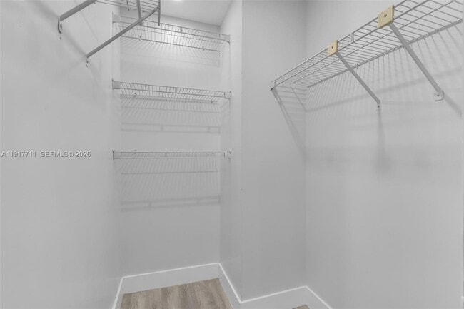 Building Photo - 10018 Hammocks Blvd