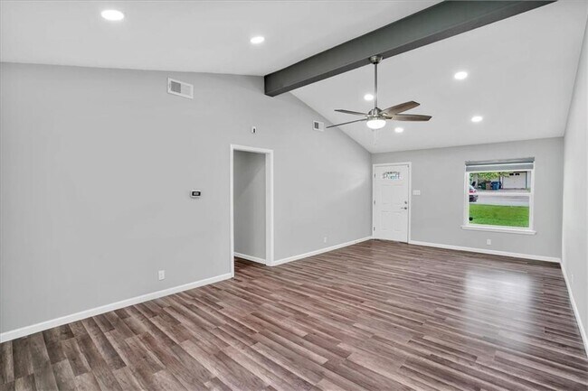 Building Photo - 8515 New Hampshire Dr