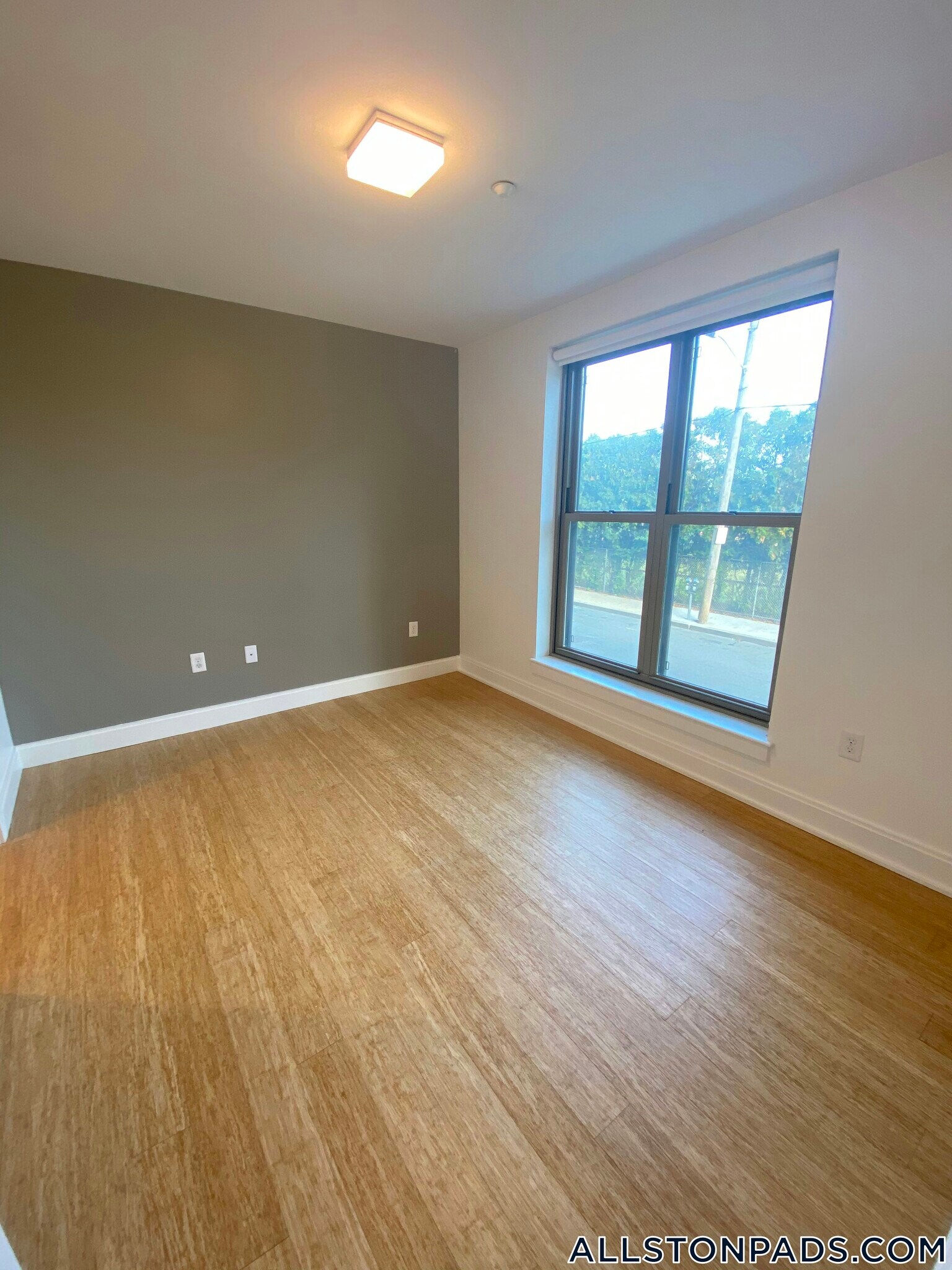 Building Photo - 40 Malvern St